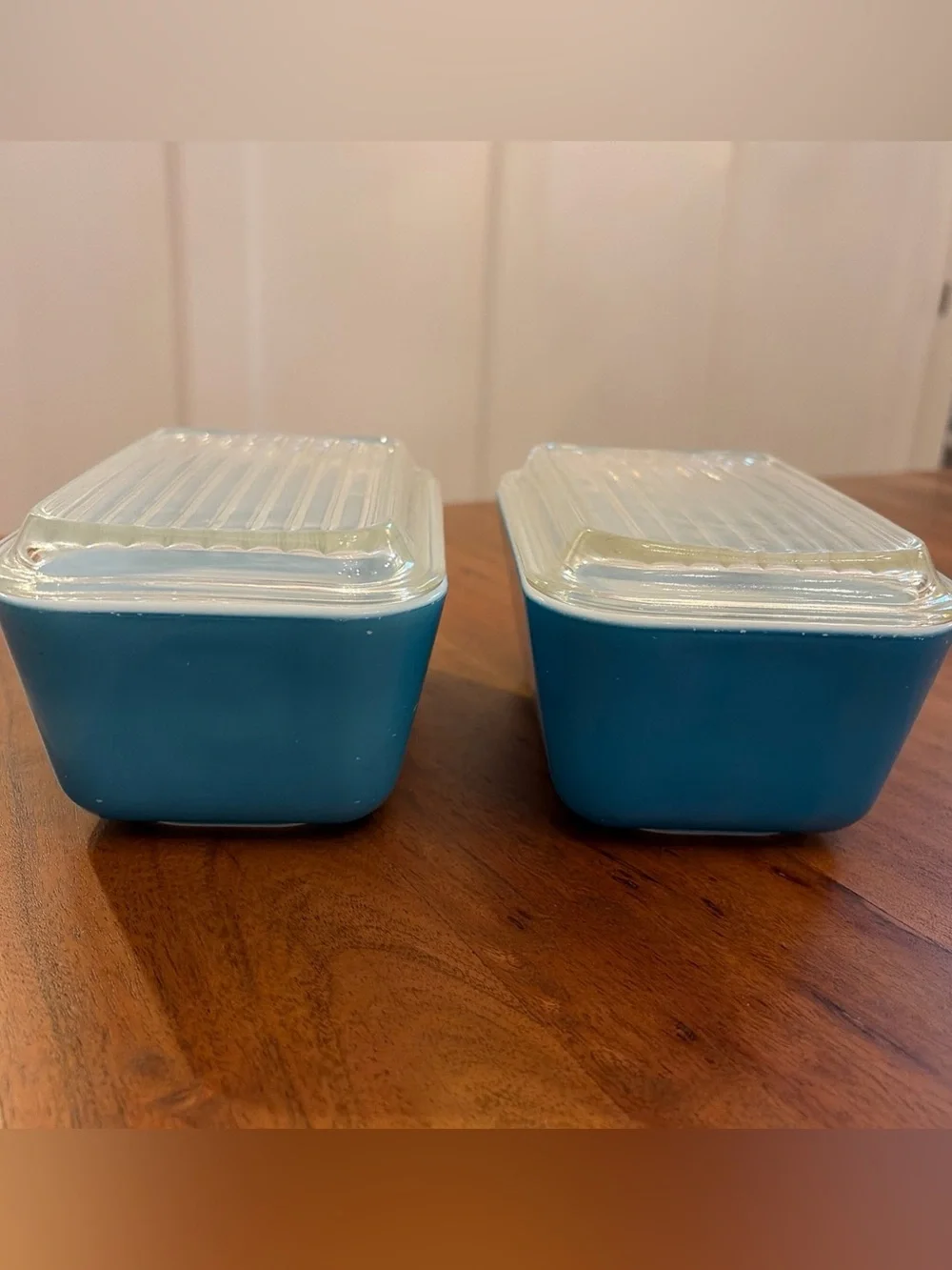 Vintage Pyrex 502 Blue Turquoise Refrigerator Dishes 1.5 Pint Pair w/ 502-C Lids
